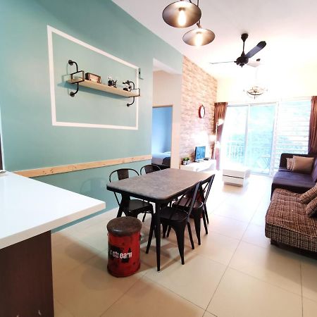 The Woodz Homestay - 3 Bedroom مرتفعات كاميرون المظهر الخارجي الصورة