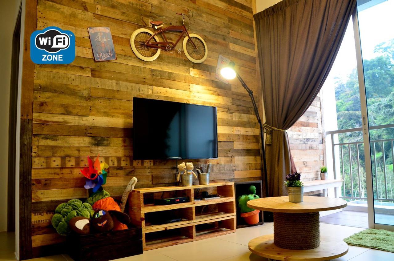 The Woodz Homestay - 3 Bedroom مرتفعات كاميرون المظهر الخارجي الصورة